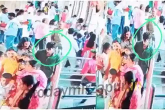 A visitor purse was stolen during darshan at Maa Vindhyavashini Dham