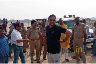 Chanbe Mining officer caught tractor carrying sand illegally