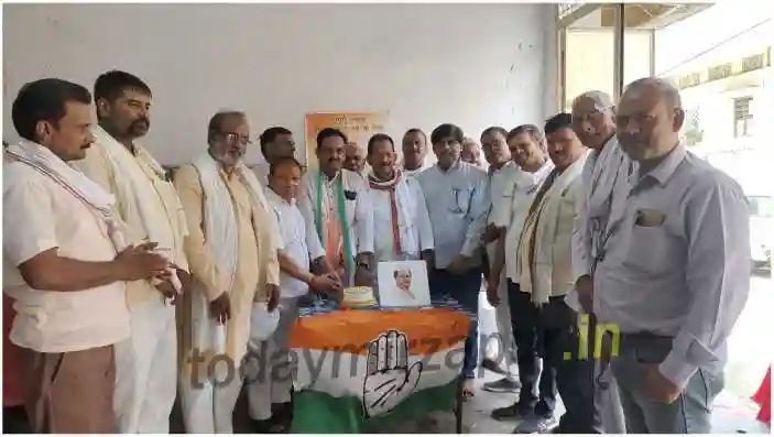 Congress party celebrated Rahul Gandhi's birthday