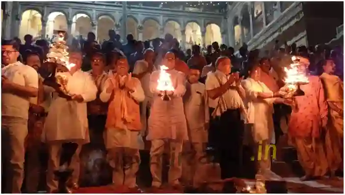 Grand worship of Mother Ganga on Ganga Dussehra festival in Mirzapur