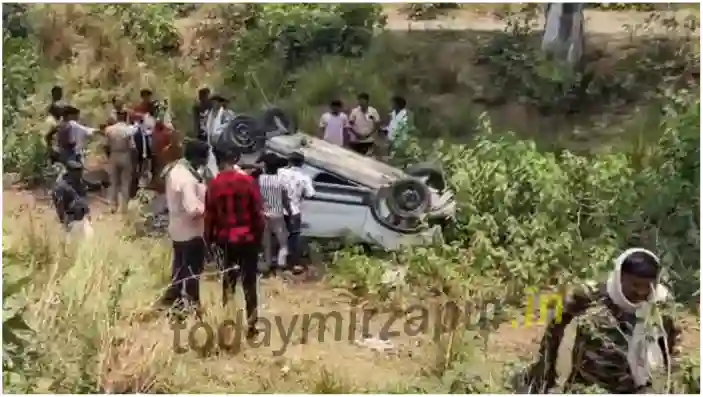 Madihaan Car overturned while trying to overtake three injured