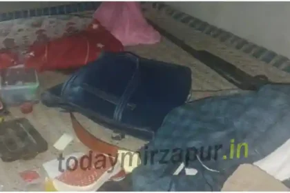 Thieves entered the house through the roof and stole cash and jewellery