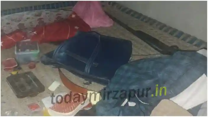 Thieves entered the house through the roof and stole cash and jewellery