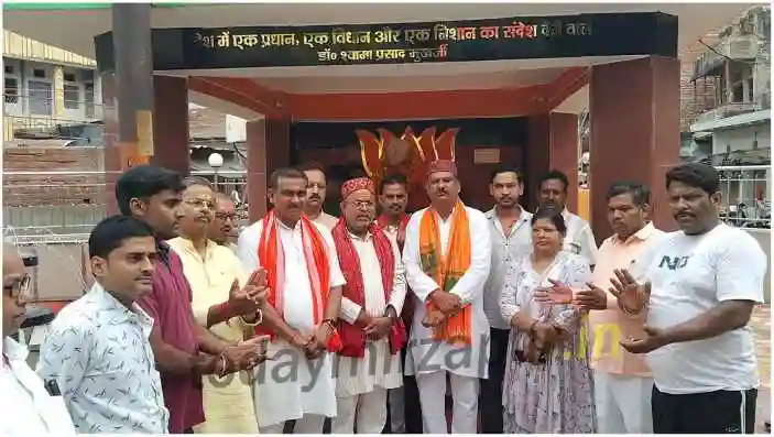 Tribute paid to Dr Shyama Prasad Mukherjee on his martyrdom day